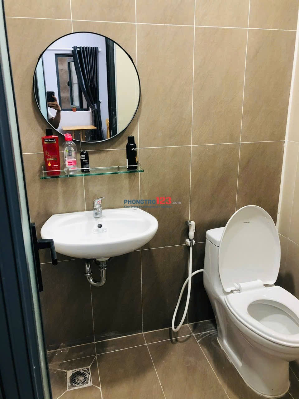 CHO THUÊ CHDV 40m2 FULL NỘI THẤT Ở ĐƯỜNG ĐẶNG THUỲ TRÂM Q. BÌNH THẠNH