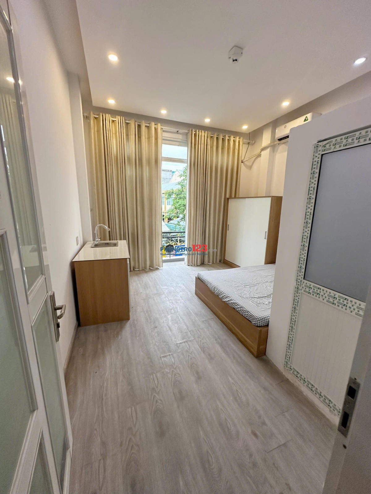 PHÒNG MỚI BÀN GIAO NGAY TẠI 730 LẠC LONG QUÂN - TÂN BÌNH