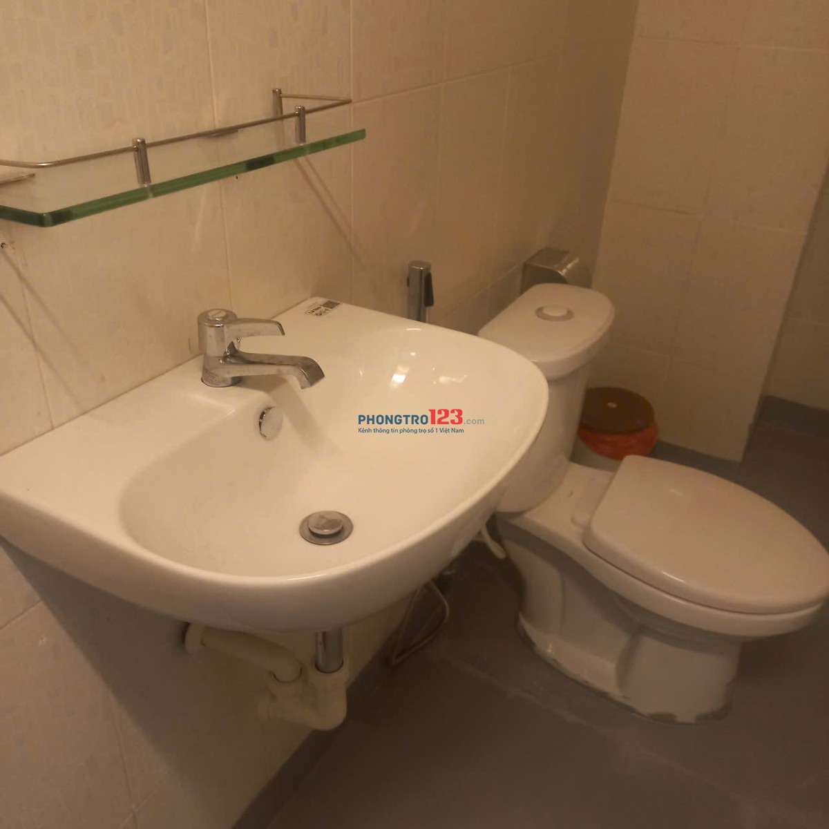 Cho thuê phòng trọ bình dân, khu vực an ninh tại quận 3