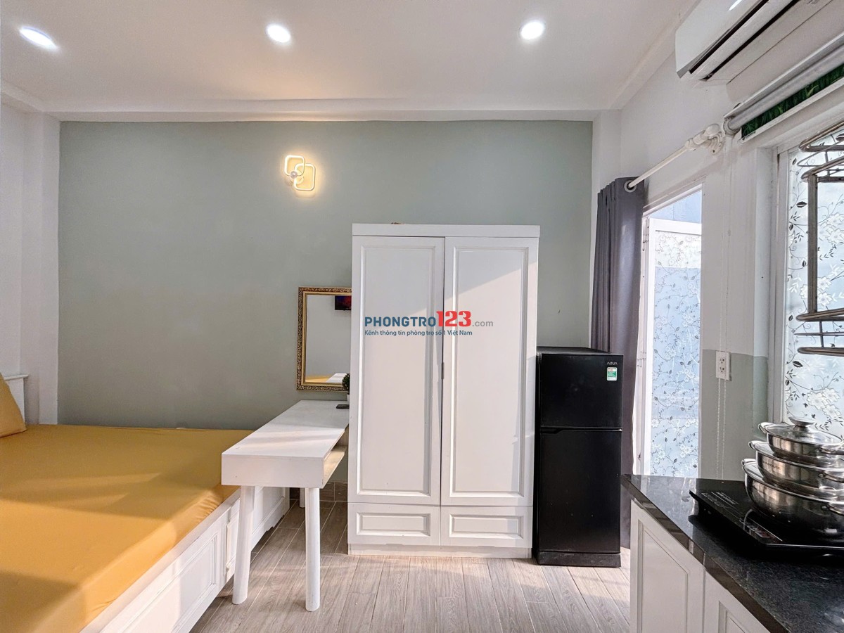 PHÒNG ĐẸP BAN CÔNG FULL NỘI THẤT NGAY NTĐ PHÚ THỌ Q10