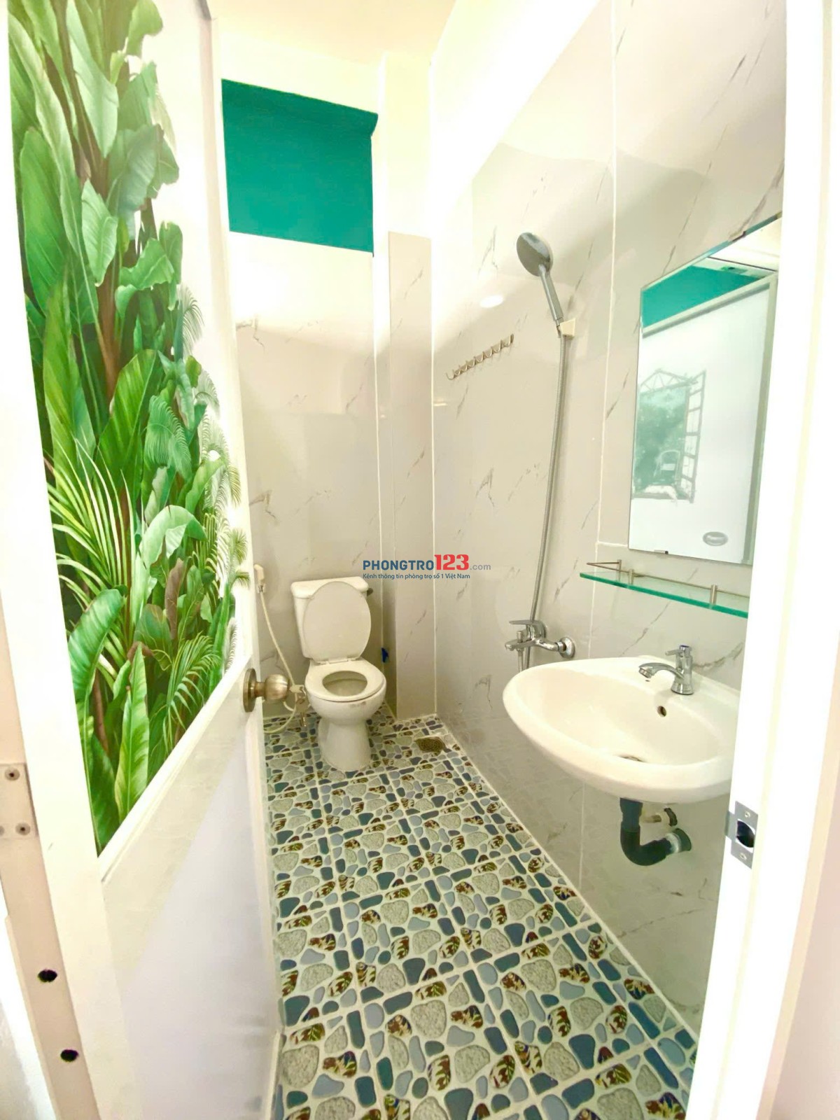 Cho thuê CHDV Full Nội thất ban công rộng rãi tiện ích, 6.1tr Ở Lý Chính Thắng.Trung tâm Sát Quận 1