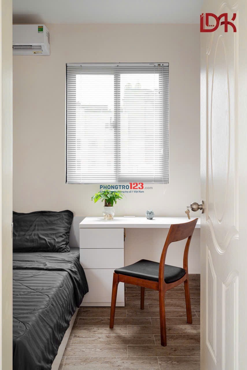 Cho Thuê Căn 1 Phòng Ngủ 30m2 Cửa Sổ Trời, Máy Giặt Riêng Ngay Ngã Tư Bảy Hiền, Tân Bình