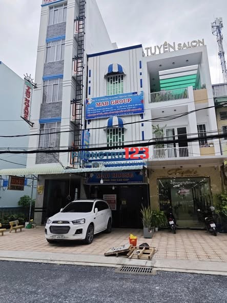 Cần cho thuê mặt bằng phía trước ( MẶT BẰNG VỈA HÈ)- TRUNG TÂM CẦN THƠ