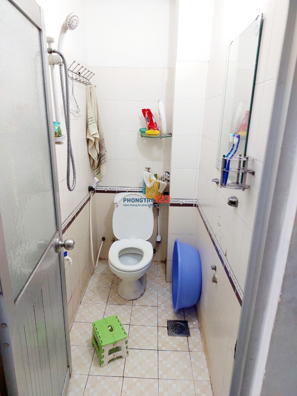 Cho Thuê Phòng Q3,lầu 4.rộng rãi thoải mái.cửa sổ ban công.nội thất.tolet riêng.3tr3