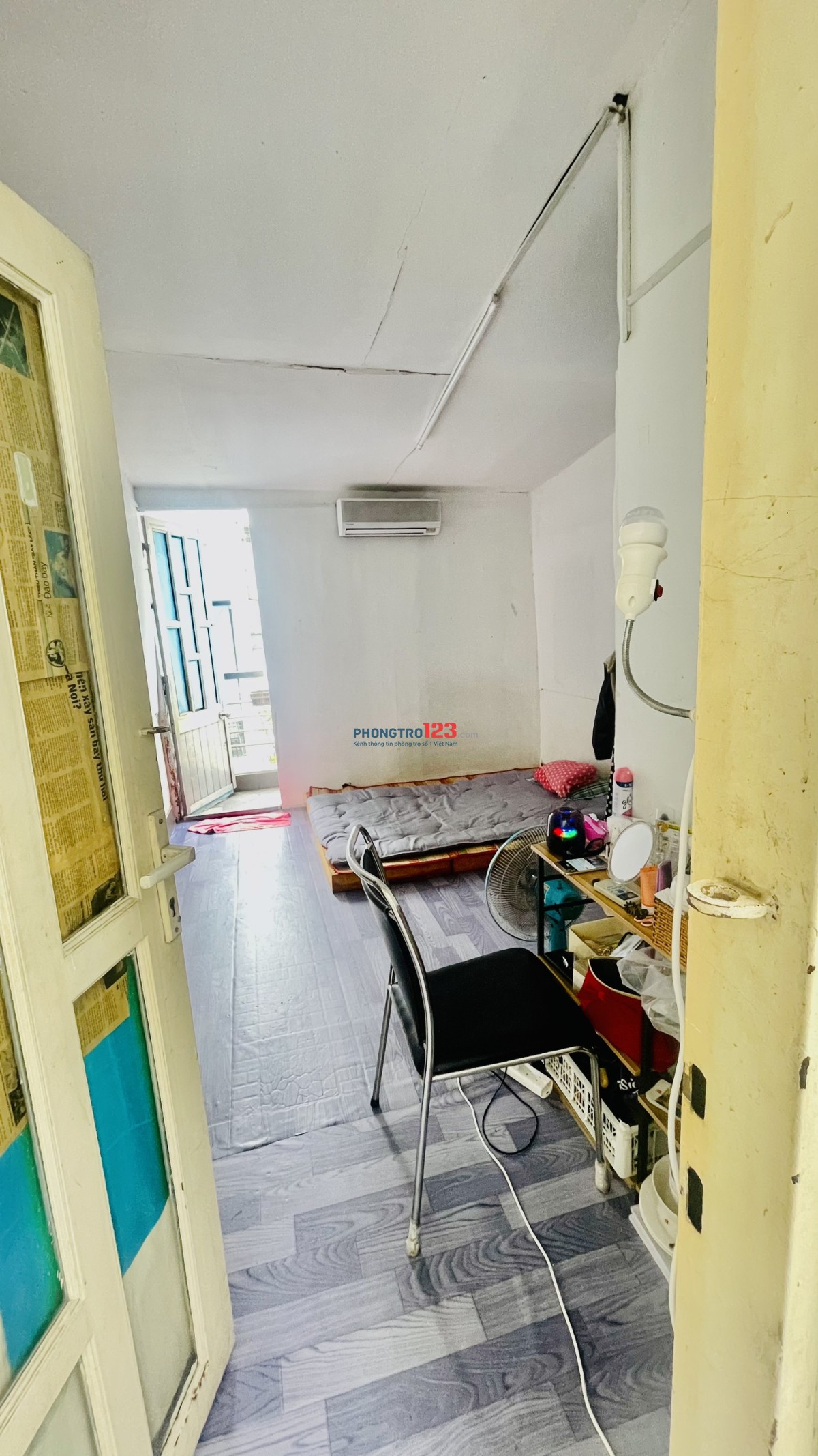 Cho Thuê Phòng Q3,lầu 4.rộng rãi thoải mái.cửa sổ ban công.nội thất.tolet riêng.3tr3