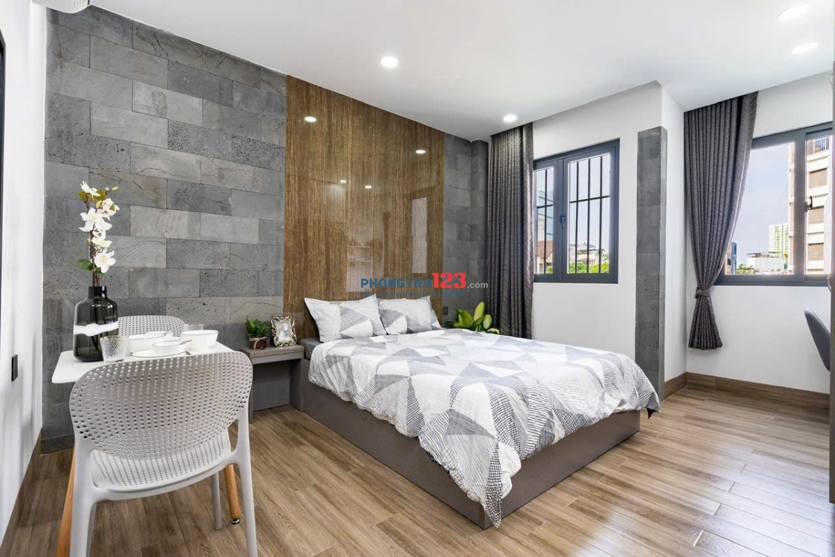 CHO THUÊ CHDV 40m2 FULL NỘI THẤT BAN CÔNG Ở ĐƯỜNG D5 Q. BÌNH THẠNH