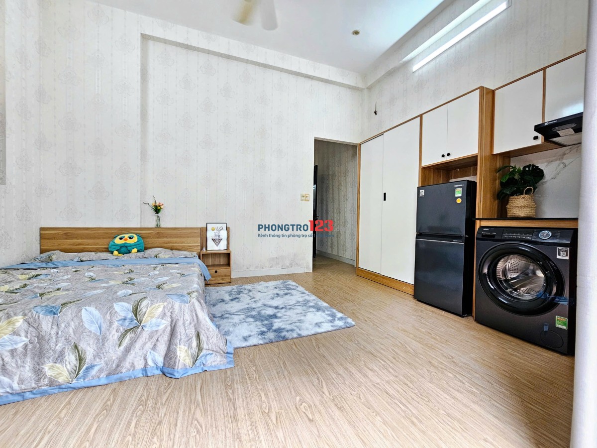 STUDIO MỚI TINH 100% - MÁY GIẶT & BẾP RIÊNG BANCOL CỰC THOÁNG NGAY TRUNG TÂM PHÚ NHUẬN GIÁP Q1, Q3