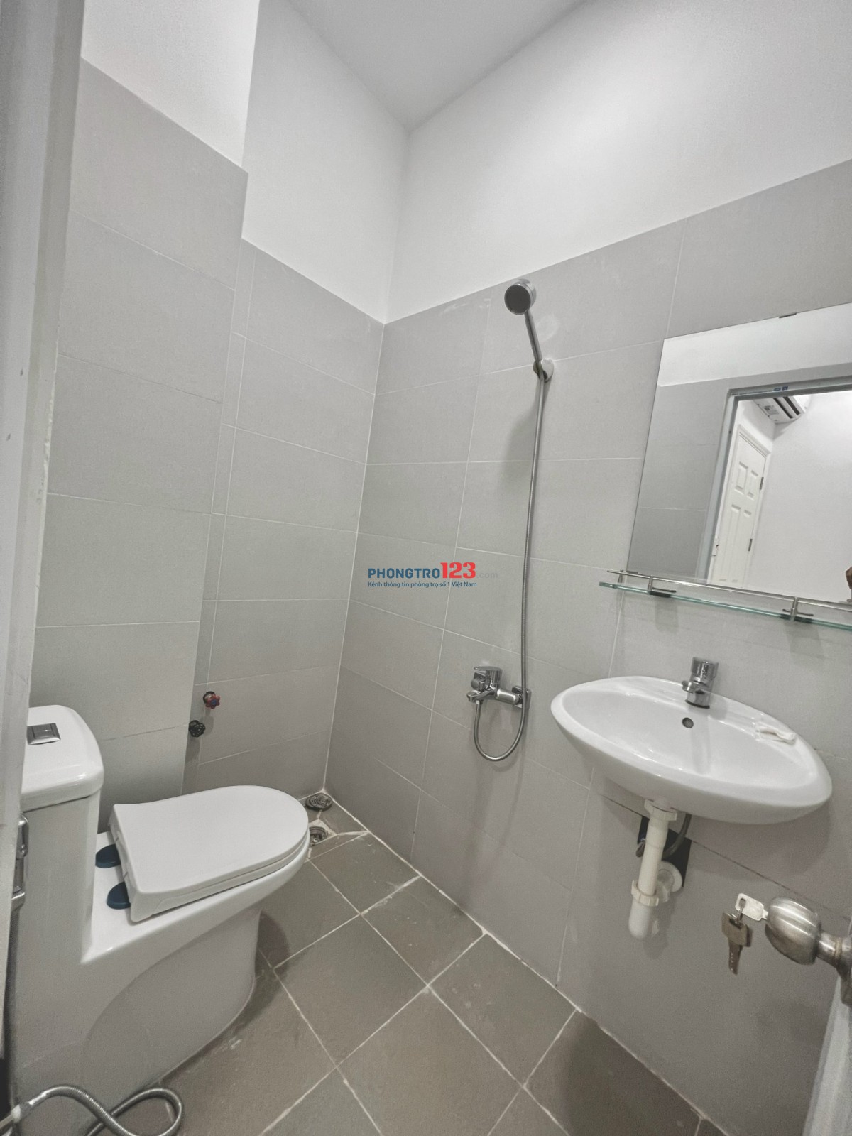 Phòng Xinh-dọn vào ở ngay-Huỳnh Tấn Phát gần KCX Tân Thuận