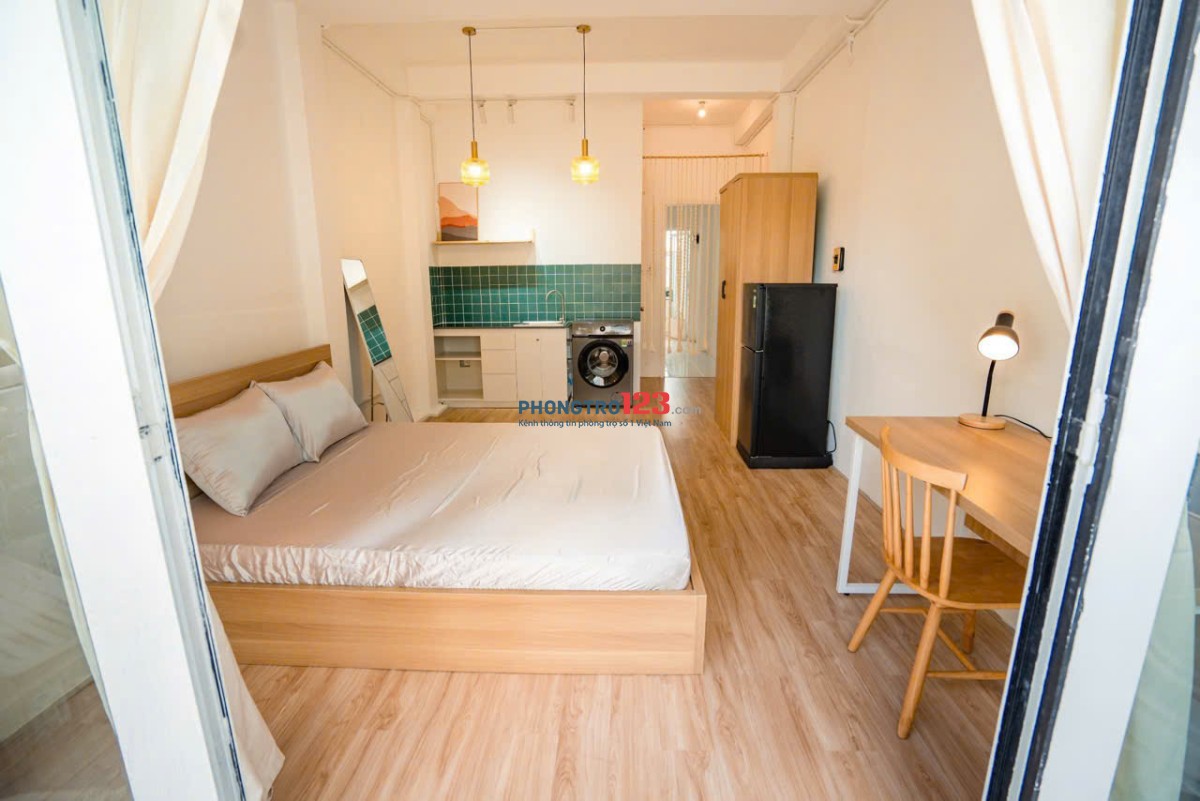  STUDIO BAN CÔNG LỚN – FULL NỘI THẤT, MÁY GIẶT RIÊNG – Q1