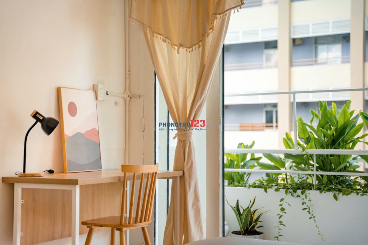  STUDIO BAN CÔNG LỚN – FULL NỘI THẤT, MÁY GIẶT RIÊNG – Q1