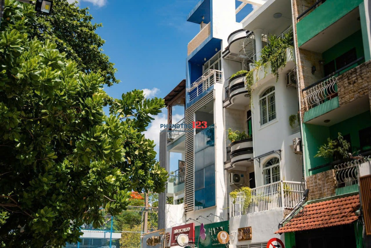  STUDIO BAN CÔNG LỚN – FULL NỘI THẤT, MÁY GIẶT RIÊNG – Q1