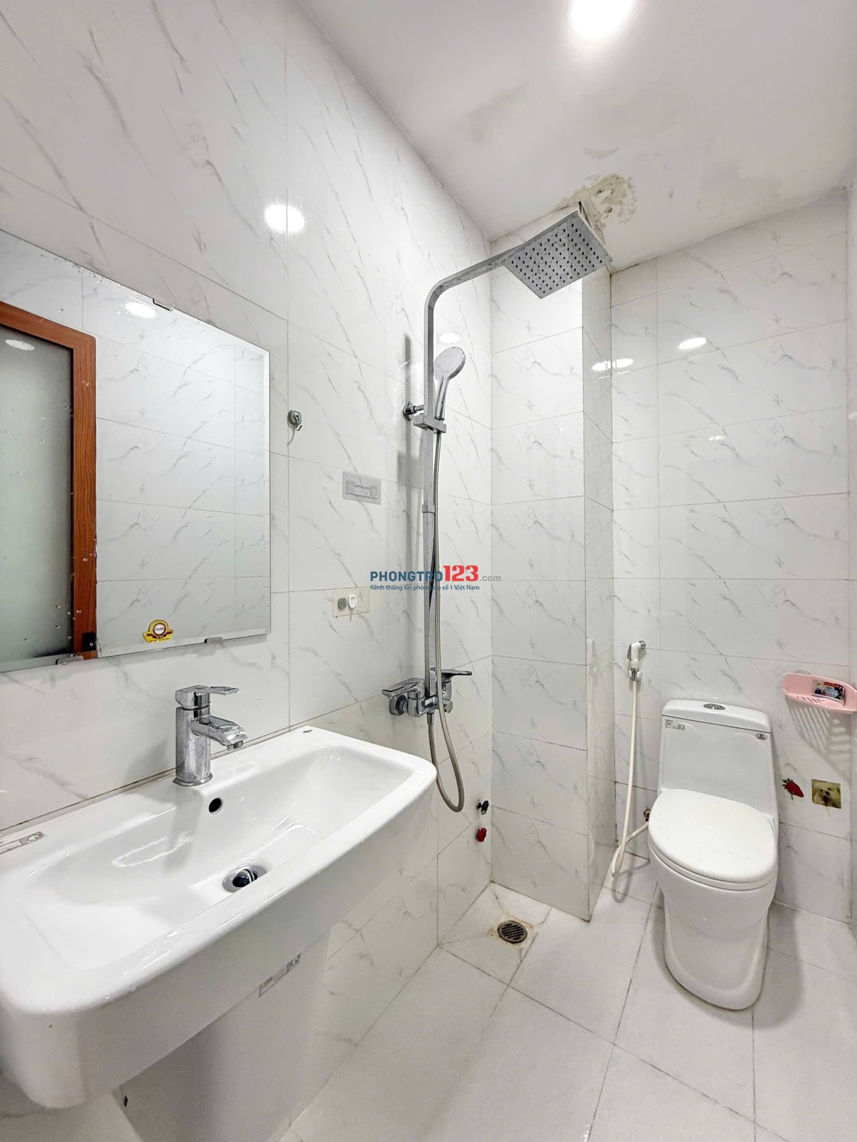 PHÒNG 30M2 NGAY LÝ THƯỜNG KIỆT ĐẠI HỌC BÁCH KHOA - CAO CẤP - TIỆN NGHI