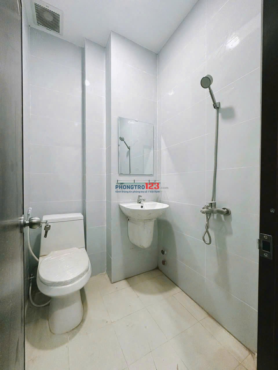 Phòng Studio siêu đẹp đủ nội thất - 79 Hồ Bá Kiện Quận 10 ( Gần CV Lê Thị Riêng).