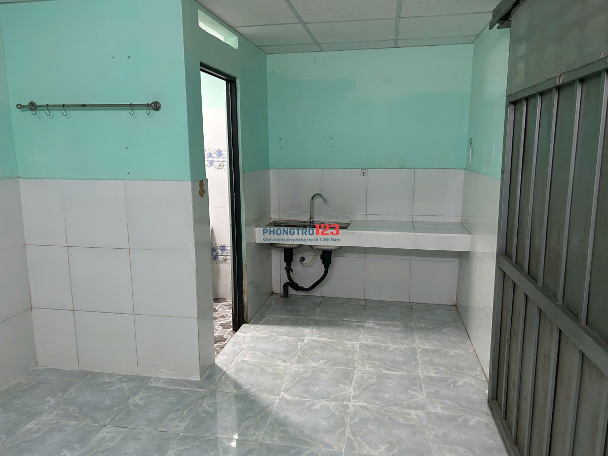 Phòng mới xây như hình - HẺM 111 PHẠM VĂN CHIÊU