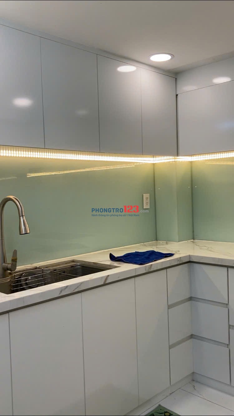 Cho 2 nữ thuê ở ghép chung (nhà 2 tầng có 3 phòng ngủ, mỗi người 1 phòng)