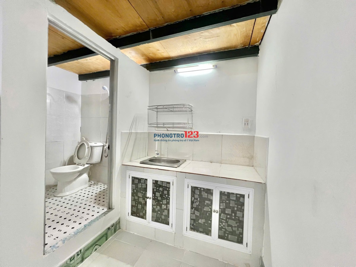 CHUNG CƯ MINI DT 30M² CHƯA TÍNH GÁC NHÀ XE RỘNG BẢO VỆ AN NINH 24/24 KHU SÂN BAY