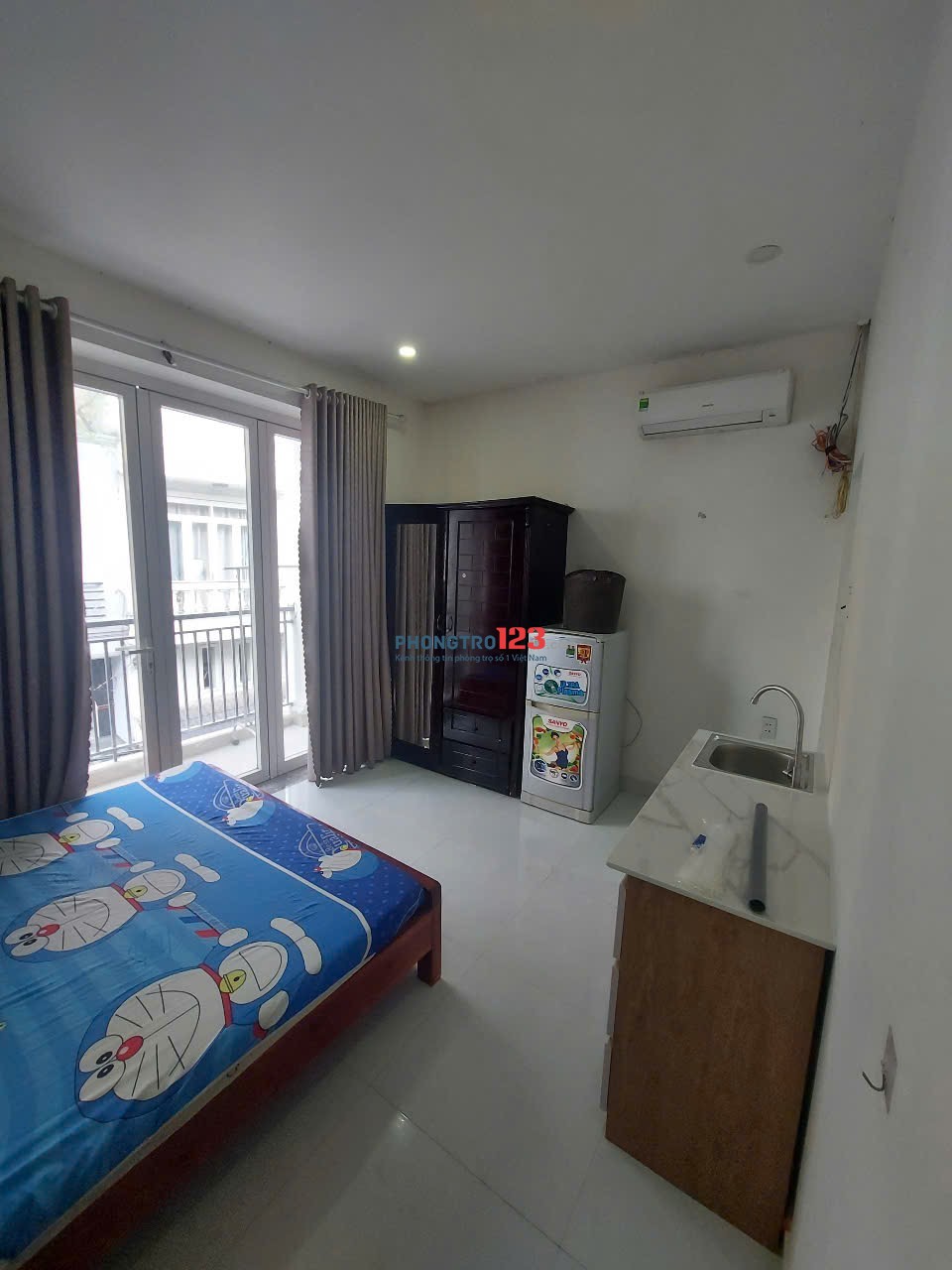 Chính chủ: Cho thuê Phòng trọ Ban côngGiờ tự do địa chỉ: 451/36/2 Tô Hiến Thành, P14, Q10.