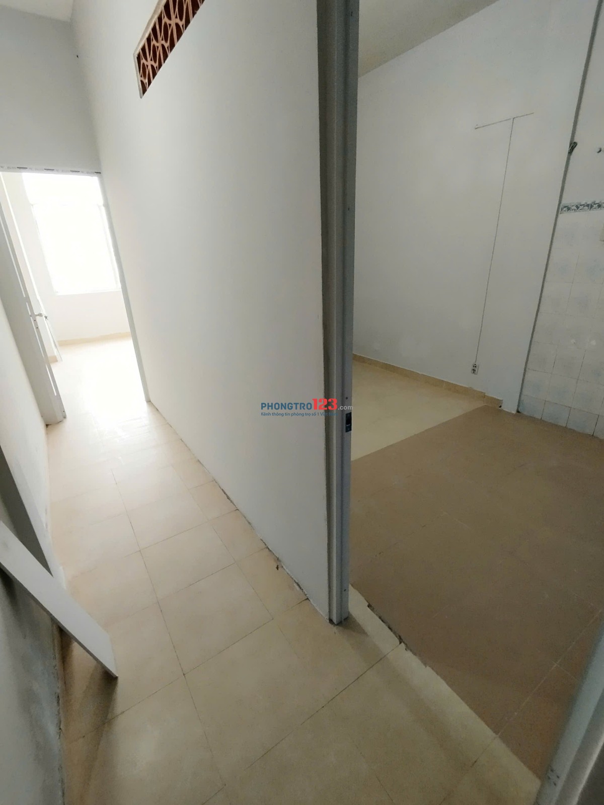 Phòng máy lạnh 50m2. Có 2pn. 1wc. Đường Tạ Quang Bửu P4 Q8