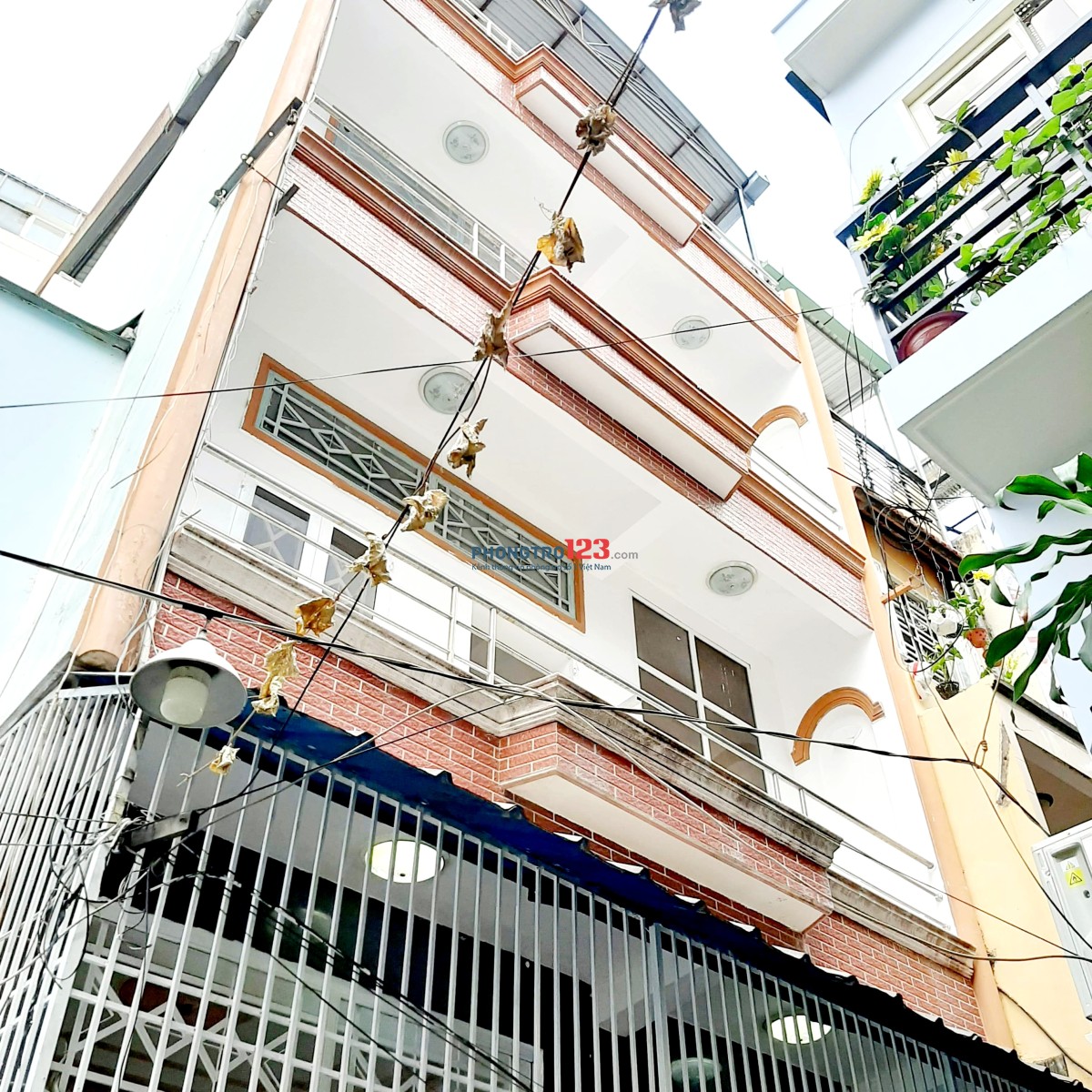 Cho Thuê Phòng Q3, rộng rãi thoải mái, cửa sổ ban công, nội thất. tolet riêng. 3tr3