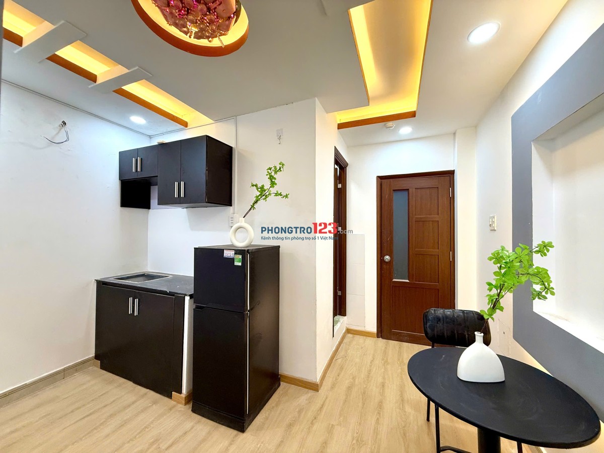 Phòng trọ Lạc Long Quân , Tân Bình 1 Phòng ngủ tách bếp , gần Huflit , Bách Khoa