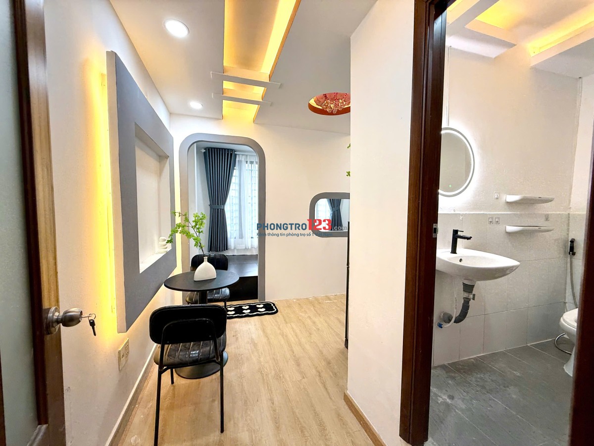 Phòng trọ Lạc Long Quân , Tân Bình 1 Phòng ngủ tách bếp , gần Huflit , Bách Khoa