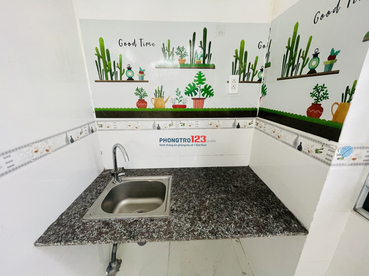 Phòng ban công Duplex gác rộng thoáng full nội thất