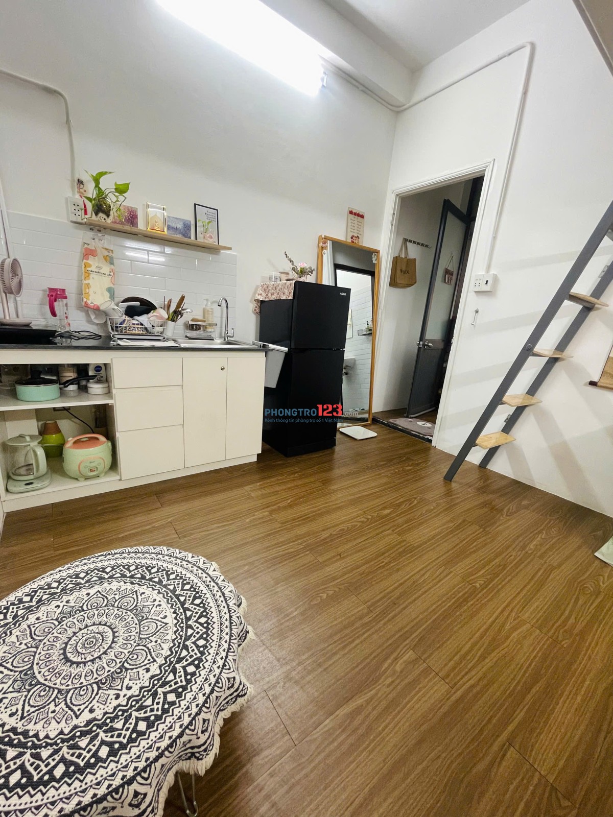 Cho thuê phòng trọ - Huỳnh Khương Ninh quận 1 - Gần đại học Hutech, UEH, UEF - Full nội thất