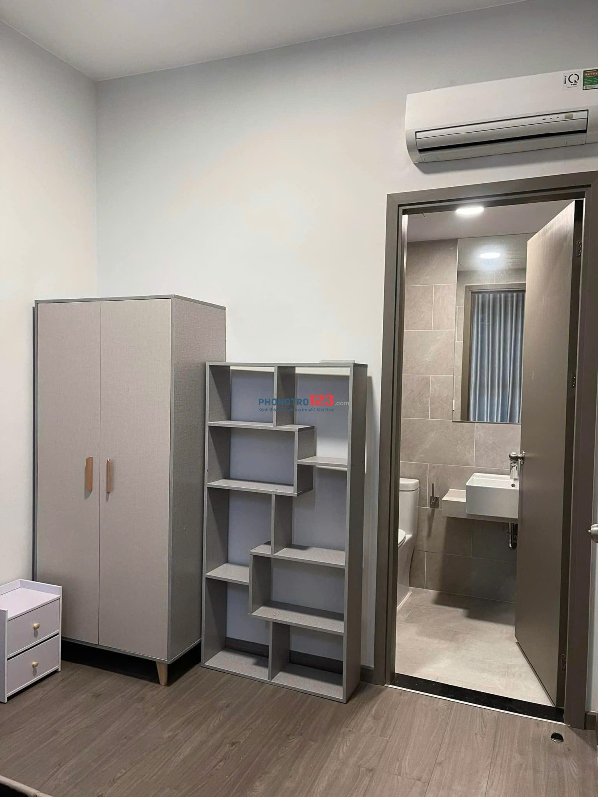 Chung cư Phú Thạnh- Tân Phú căn 2p ngủ, rộng 83m2 giá 10tr