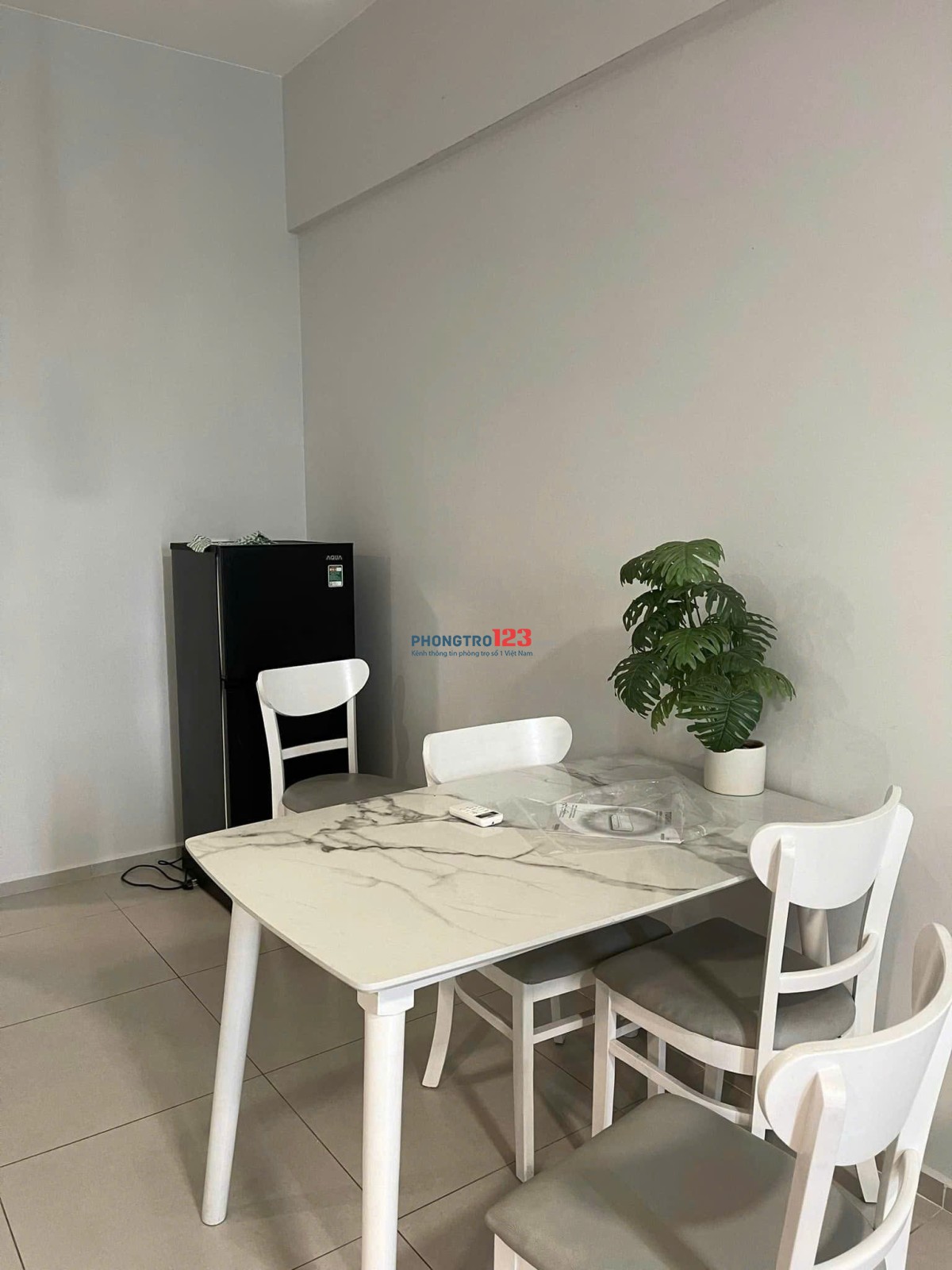 Chung cư Phú Thạnh- Tân Phú căn 2p ngủ, rộng 83m2 giá 10tr