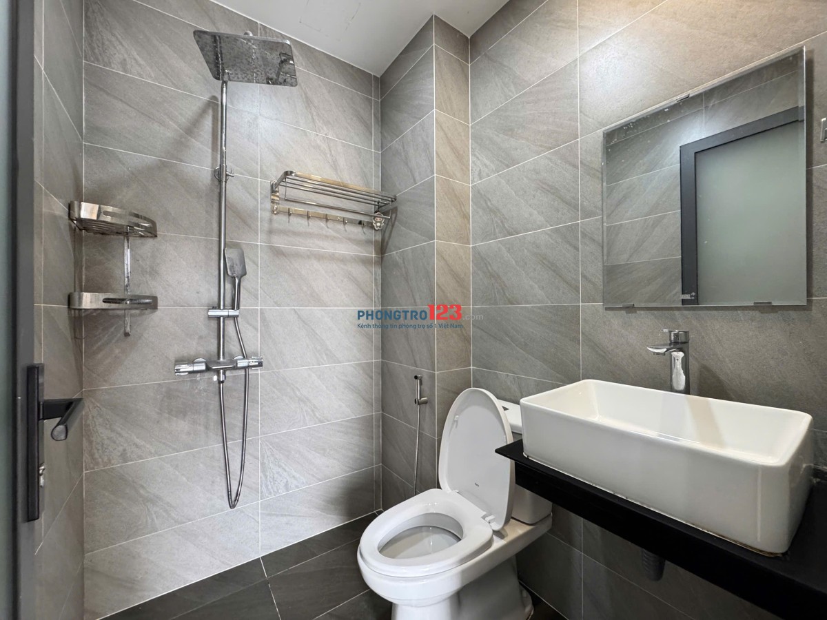 Cho thuê căn hộ dịch vụ full nội thất gần sân bay - Ngô Bệ, Tân Bình