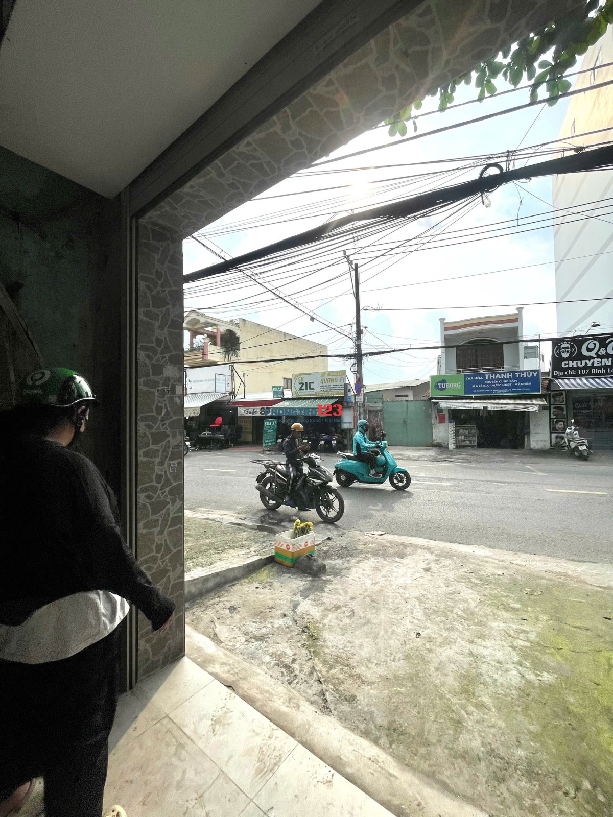 MẶT BẰNG + 1PN CÓ GÁC NGAY MẶT ĐƯỜNG BÌNH LONG CHỈ 10TR