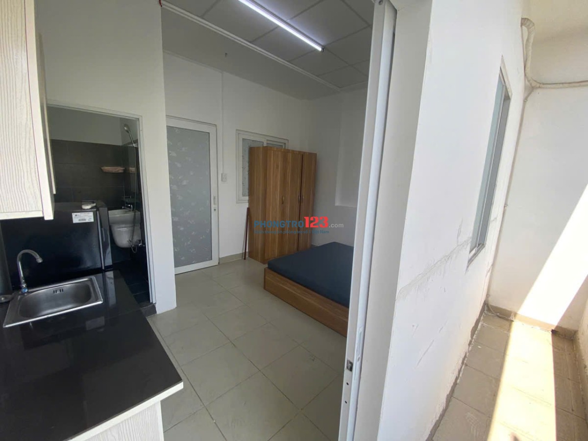 CHO THUÊ PHÒNG BAN CÔNG NGAY GIGAMALL CẦU BÌNH LỢI