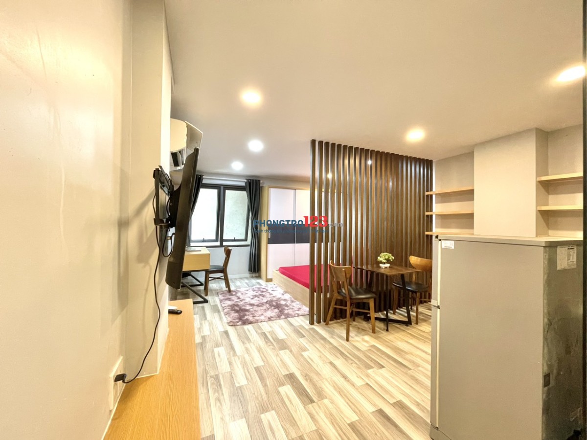 PHÒNG FULL NỘI THẤT SANG TRỌNG NGAY PHAN XÍCH LONG