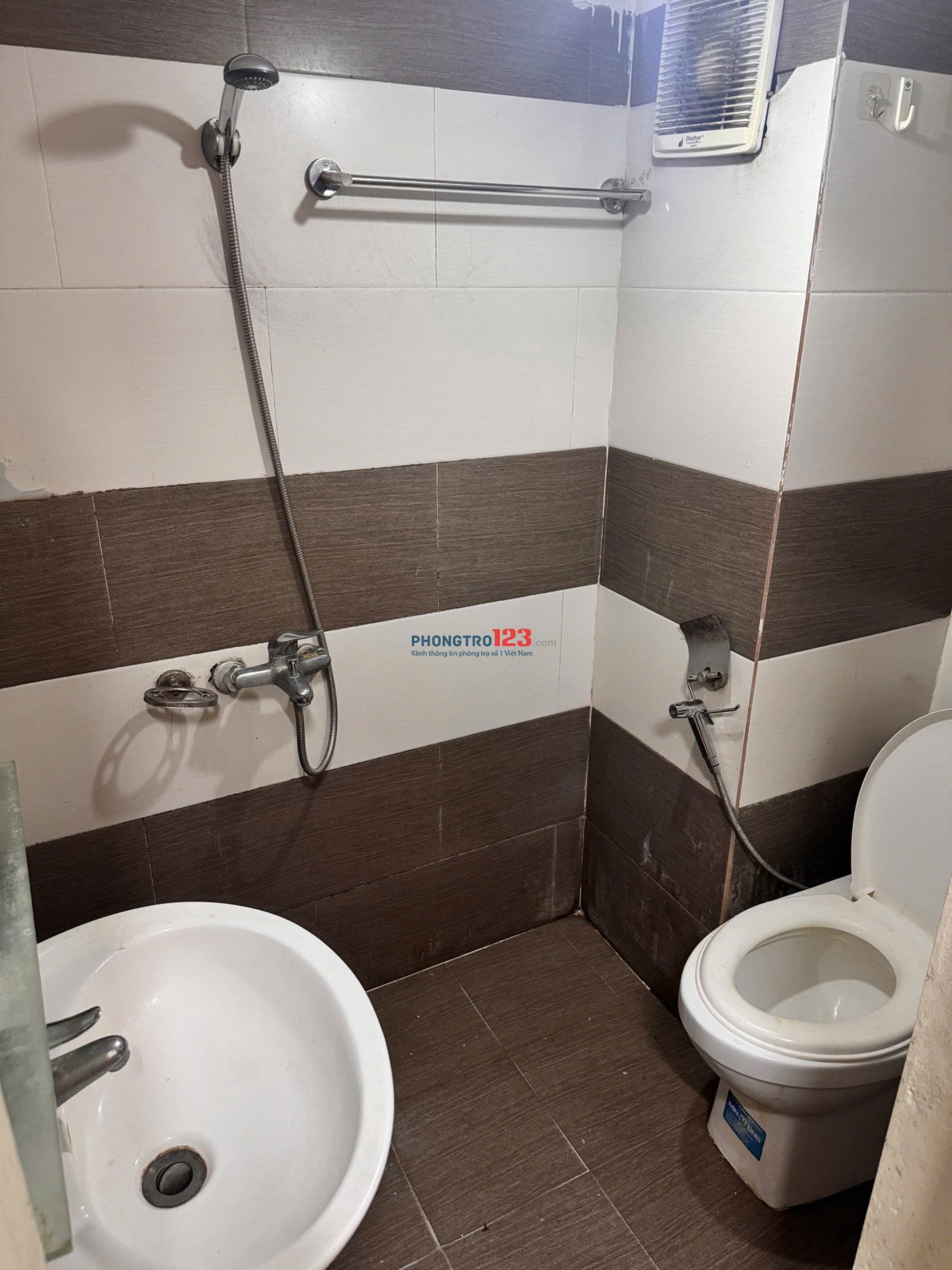 Cho thuê phòng trọ giá rẻ gần trường Cao Đẳng Xây Dựng