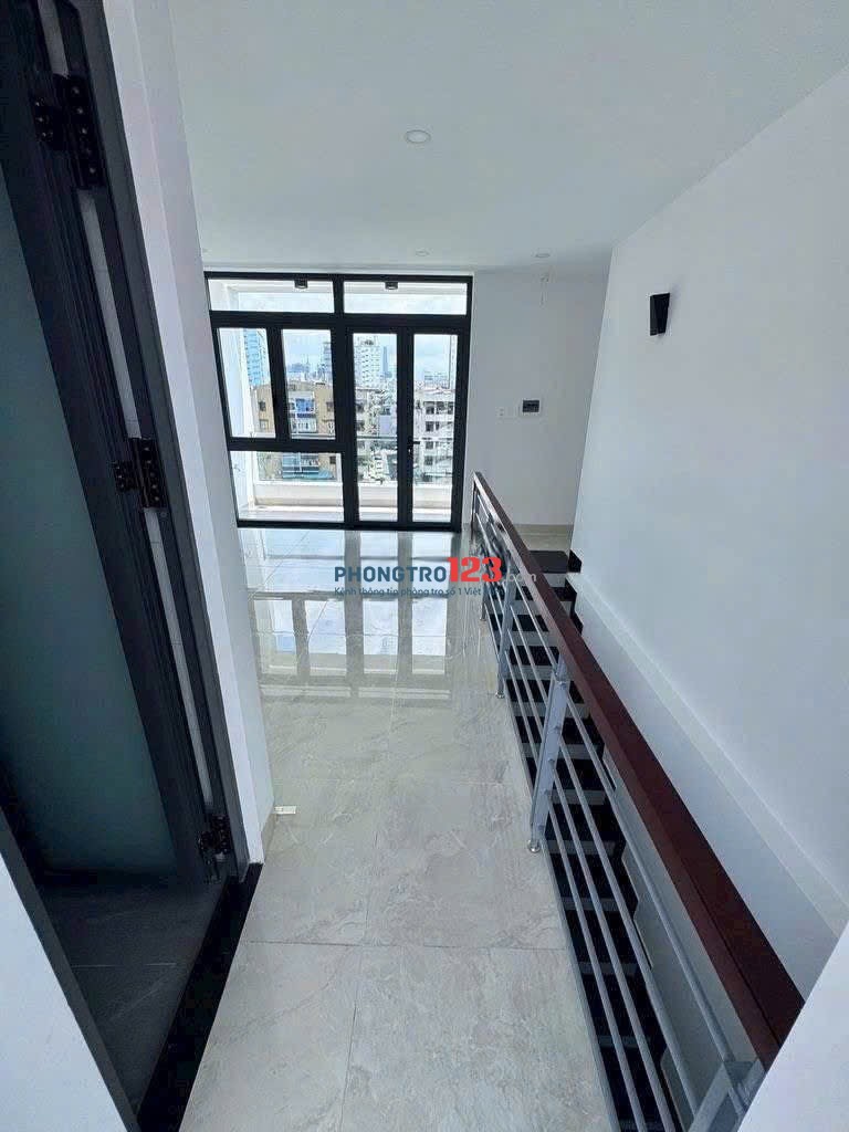 Cho thuê nhà mặt tiền đường Trường Sa Quận 3, DT 4x10m 5PN 5WC