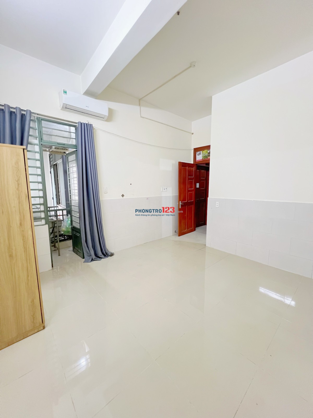 Phòng tách bếp dưới cầu Hoàng Hoa Thám Tân Bình