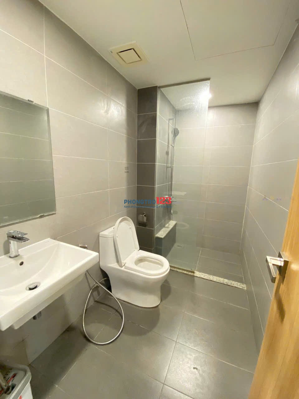 Chung cư IDICO Tân Phú, Luỹ Bán Bích: 9triệu, 2p ngủ, có nội thất