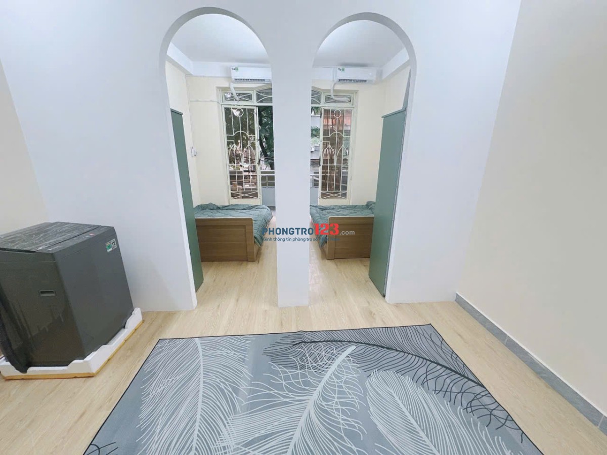 QUẬN 10: 2PN Full Nội Thất, Có Ban Công, Giảm Ngay còn 8 Triệu/6T