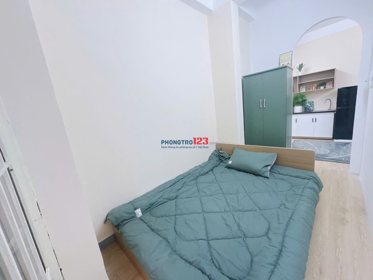 QUẬN 10: 2PN Full Nội Thất, Có Ban Công, Giảm Ngay còn 8 Triệu/6T