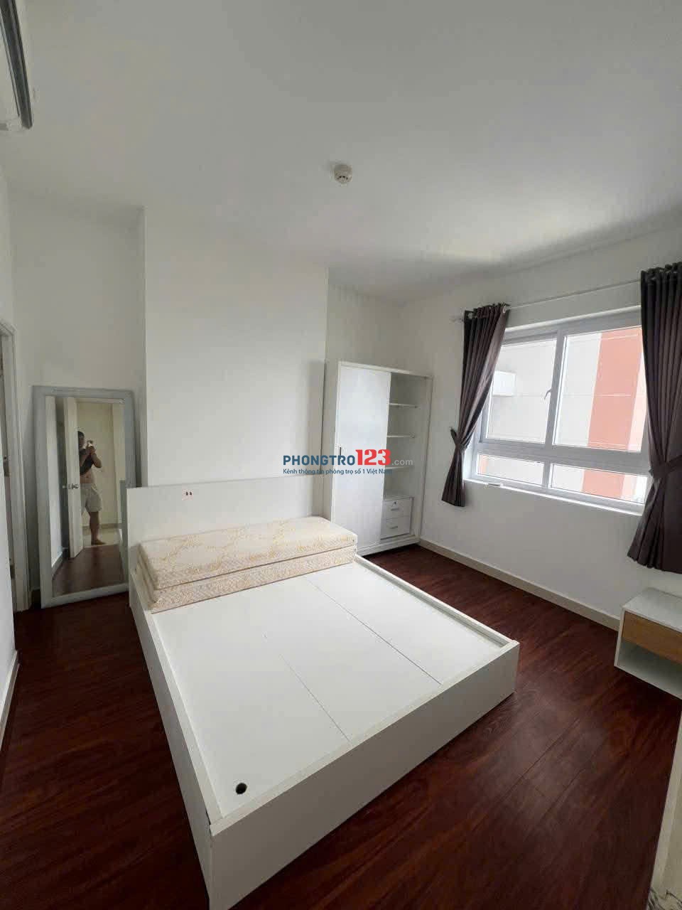 C/ c Carillon 5, 9tr8/th. 75m2, NTCB, Lũy Bán Bích, TB, Căn góc. 2PN, 2WC