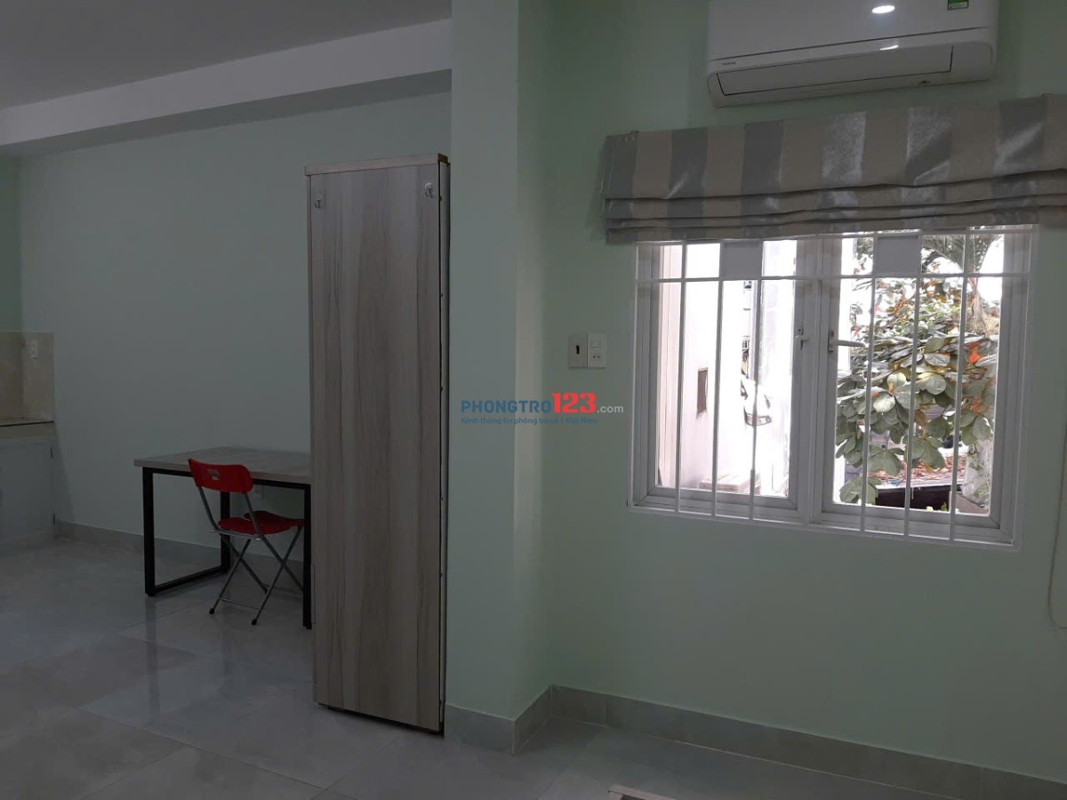 Cho thuê căn hộ mini 27 m2 Q.11, view công viên