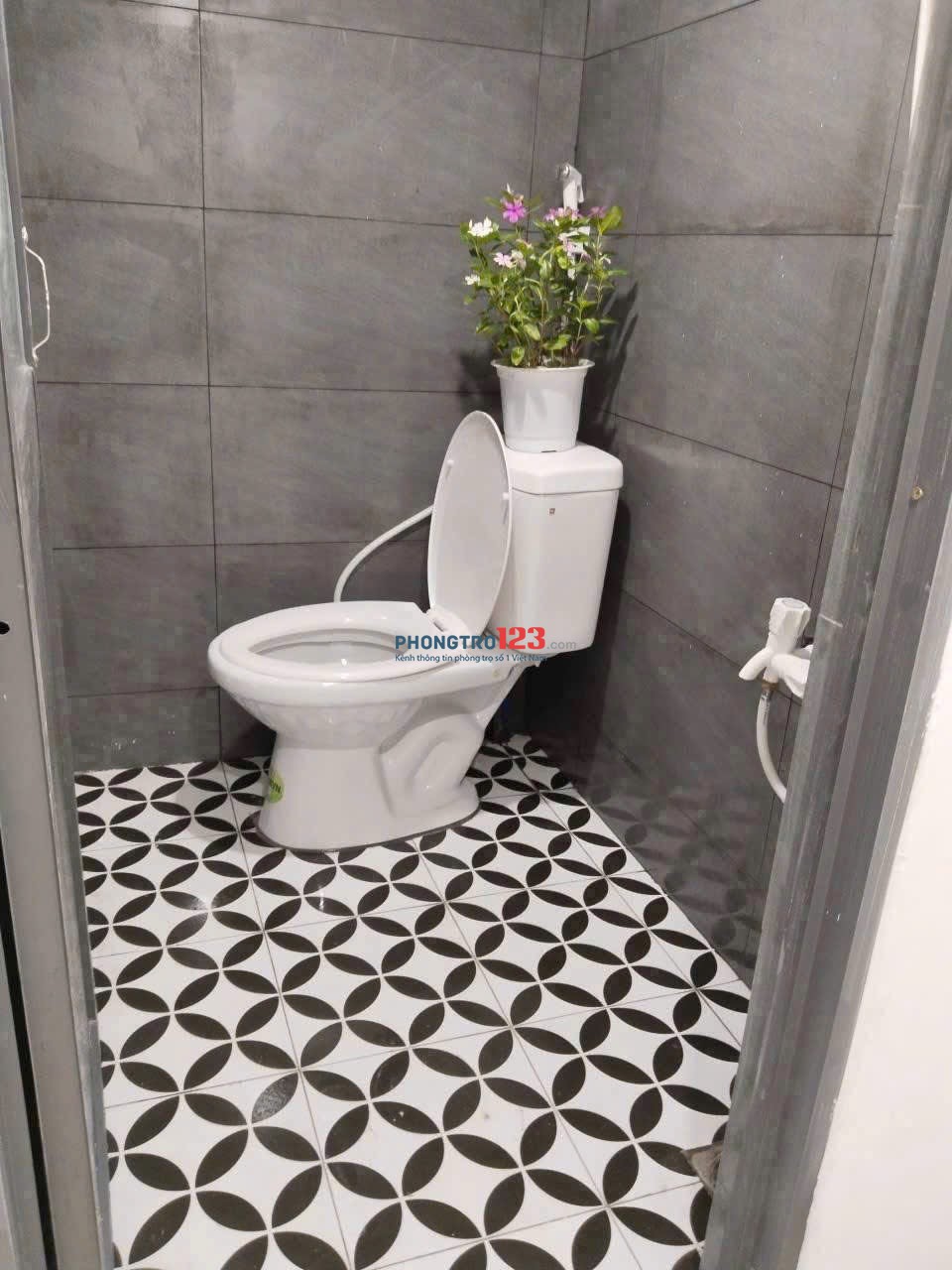 PHÒNG TRỌ MỚI XÂY GIÁ TỐT NGAY SÂN BAY TSN, SẴN MÁY LẠNH, GẦN CV HOÀNG VĂN THỤ