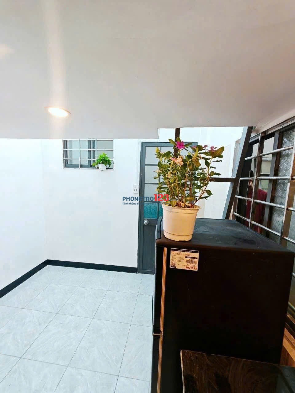 PHÒNG TRỌ MỚI XÂY GIÁ TỐT NGAY SÂN BAY TSN, SẴN MÁY LẠNH, GẦN CV HOÀNG VĂN THỤ