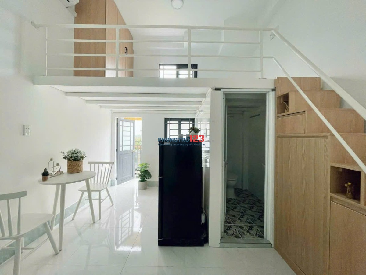 Phòng trọ Duplex mới 100%. full nội thất. Cửa sổ lớn, gần Cầu vượt Hoàng Hoa Thám