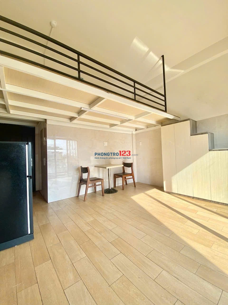 DUPLEX 278 Hoàng Hoa Thám P5 – Ban Công Lớn Cực Thoáng – Ở Ngay, Không Cần Mua Sắm