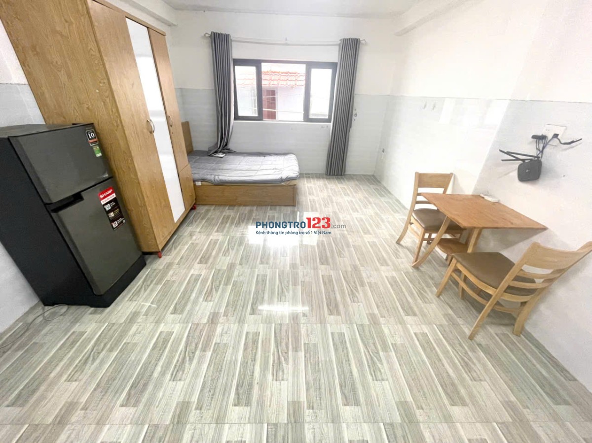 PHÒNG TRỌ 40m2 FULL NỘI THẤT CỬA SỔ THOÁNG SÁNG Ở UNG VĂN KHIÊM, BÌNH THẠNH - LH: 0334998413