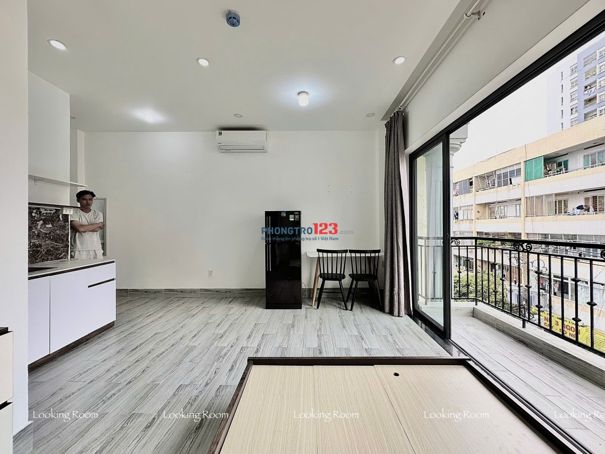  Cho Thuê Căn Hộ Studio Ban Công Riêng – Full Nội Thất – Diện Tích Siêu Rộng 30m² – gần Lê Thị Riên