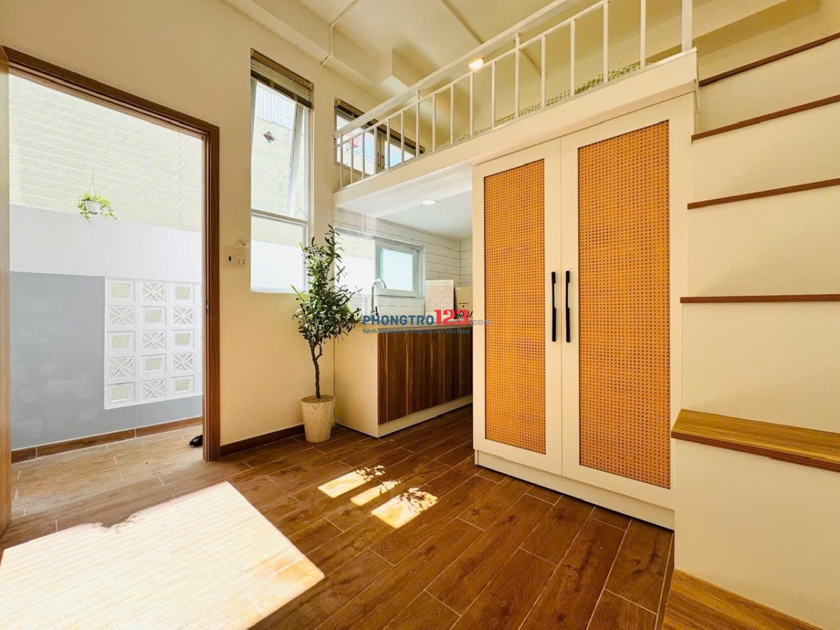 PHÒNG TRỌ MỚI XÂY GIÁ TỐT, NGAY CẦU HOÀNG HOA THÁM, FULL NỘI THẤT, BAN CÔNG RIÊNG