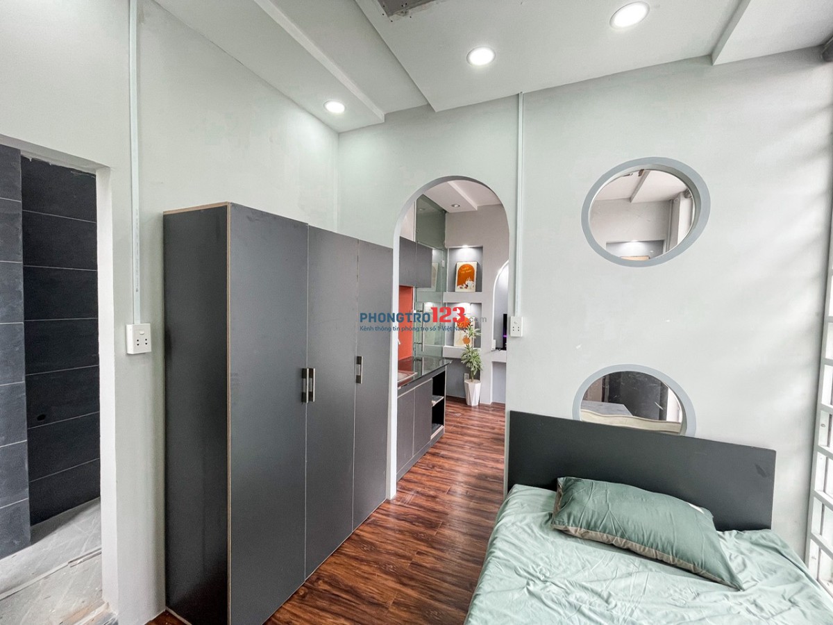 PHÒNG 40m2 FULL NỘI THẤT CỬA SỔ LỚN ĐÓN NẮNG Ở LÊ VĂN DUYỆT Q.BÌNH THẠNH NGAY GẦN Q3,Q1 - 0334998413