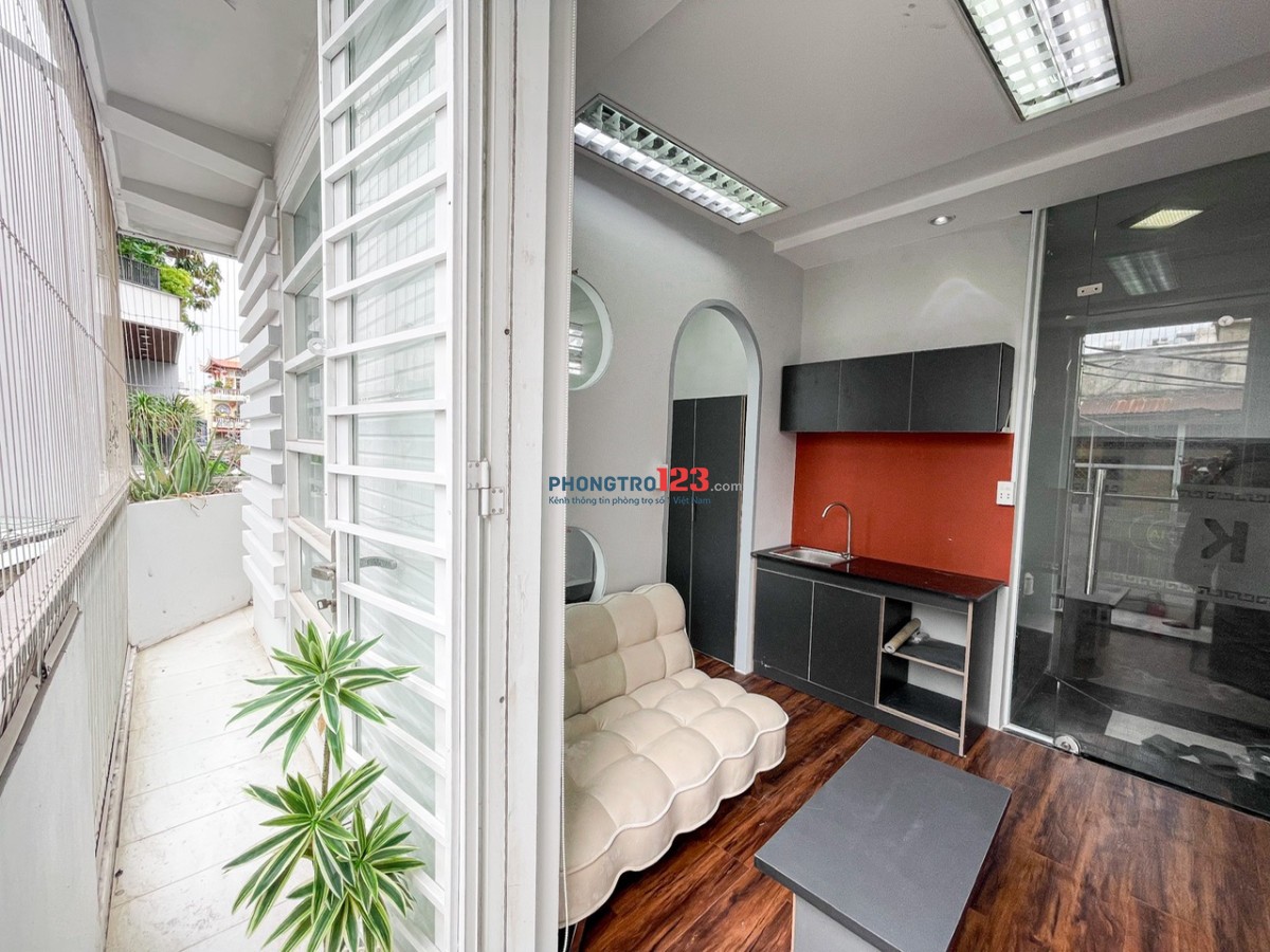 PHÒNG 40m2 FULL NỘI THẤT CỬA SỔ LỚN ĐÓN NẮNG Ở LÊ VĂN DUYỆT Q.BÌNH THẠNH NGAY GẦN Q3,Q1 - 0334998413